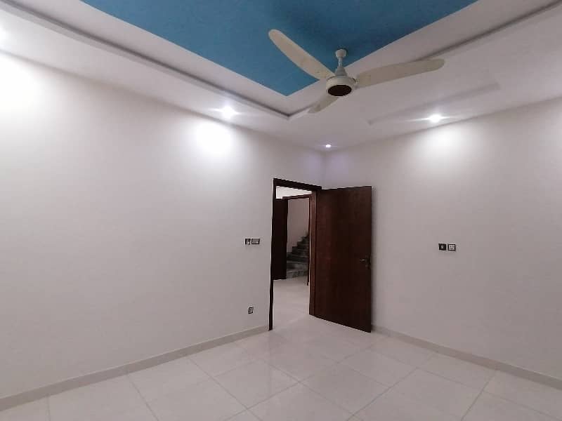 Premium Corner 10 Marla House Is Available For sale In Lahore 26