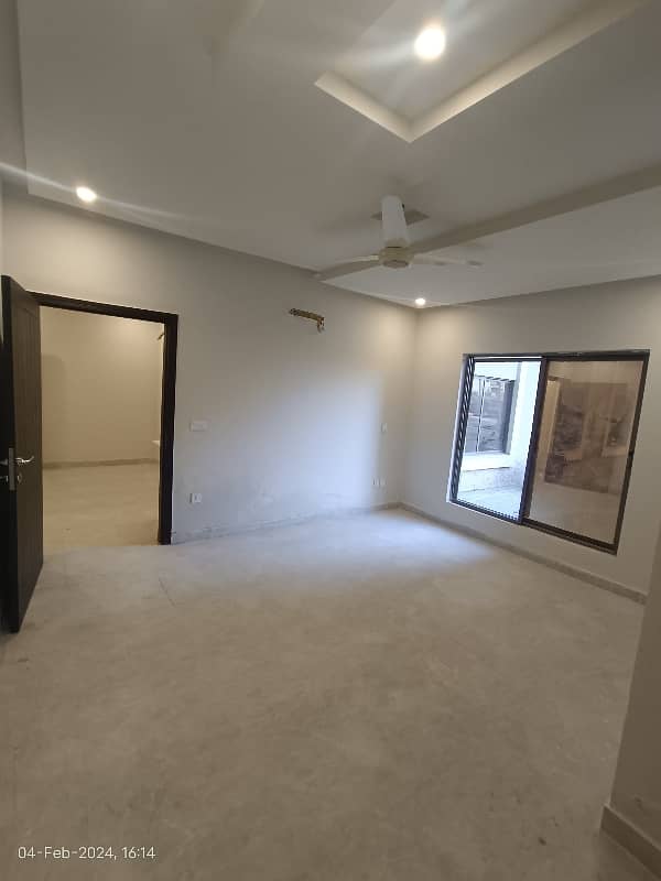 1 Bed Apartment Available For Sale in Zarkon Heights G15 Islamabad 8