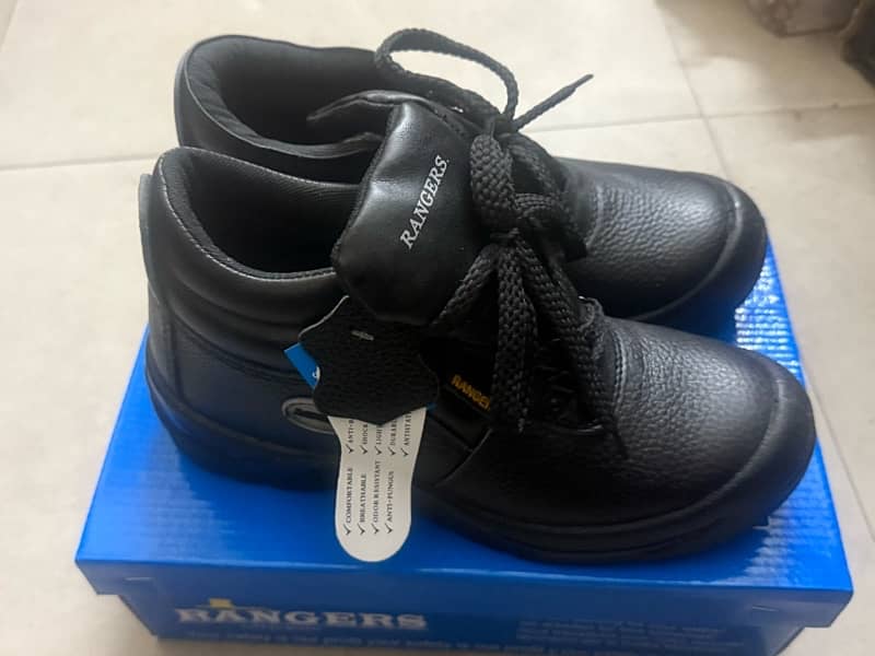 safety boots 4