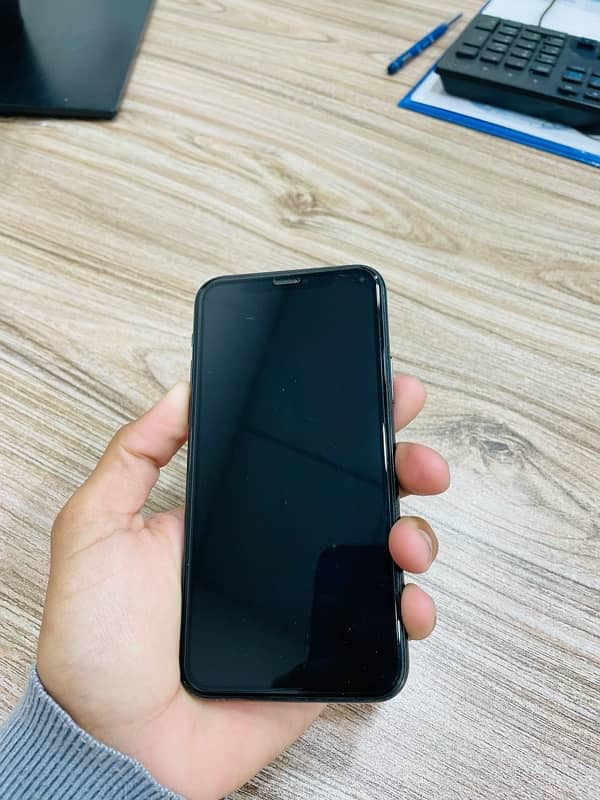 i phone 11 pro (64) gb  PTA Approved 2