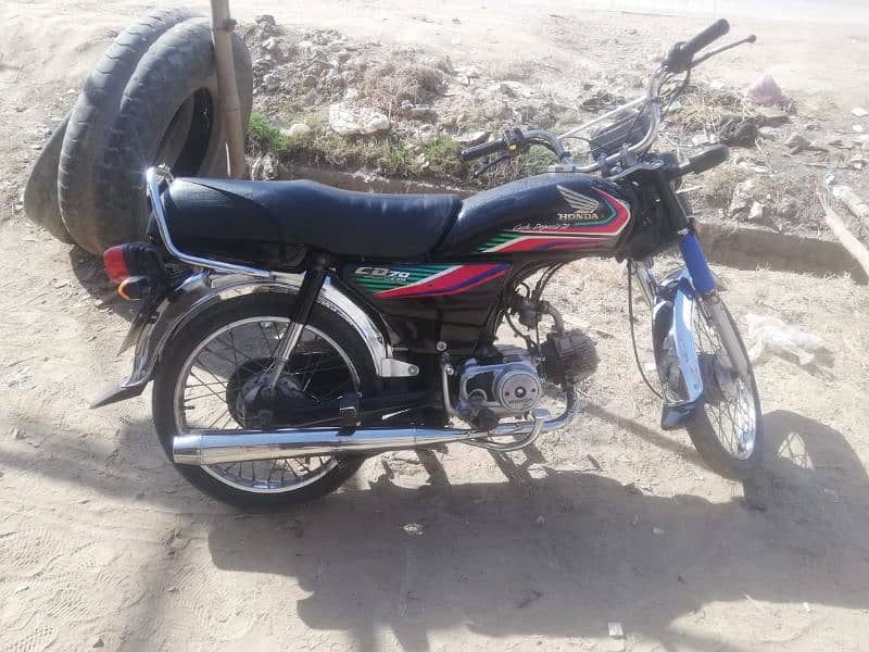 Honda 70 2017 model Rim Thode Se rough Hain Baki condition aapke Samna 3