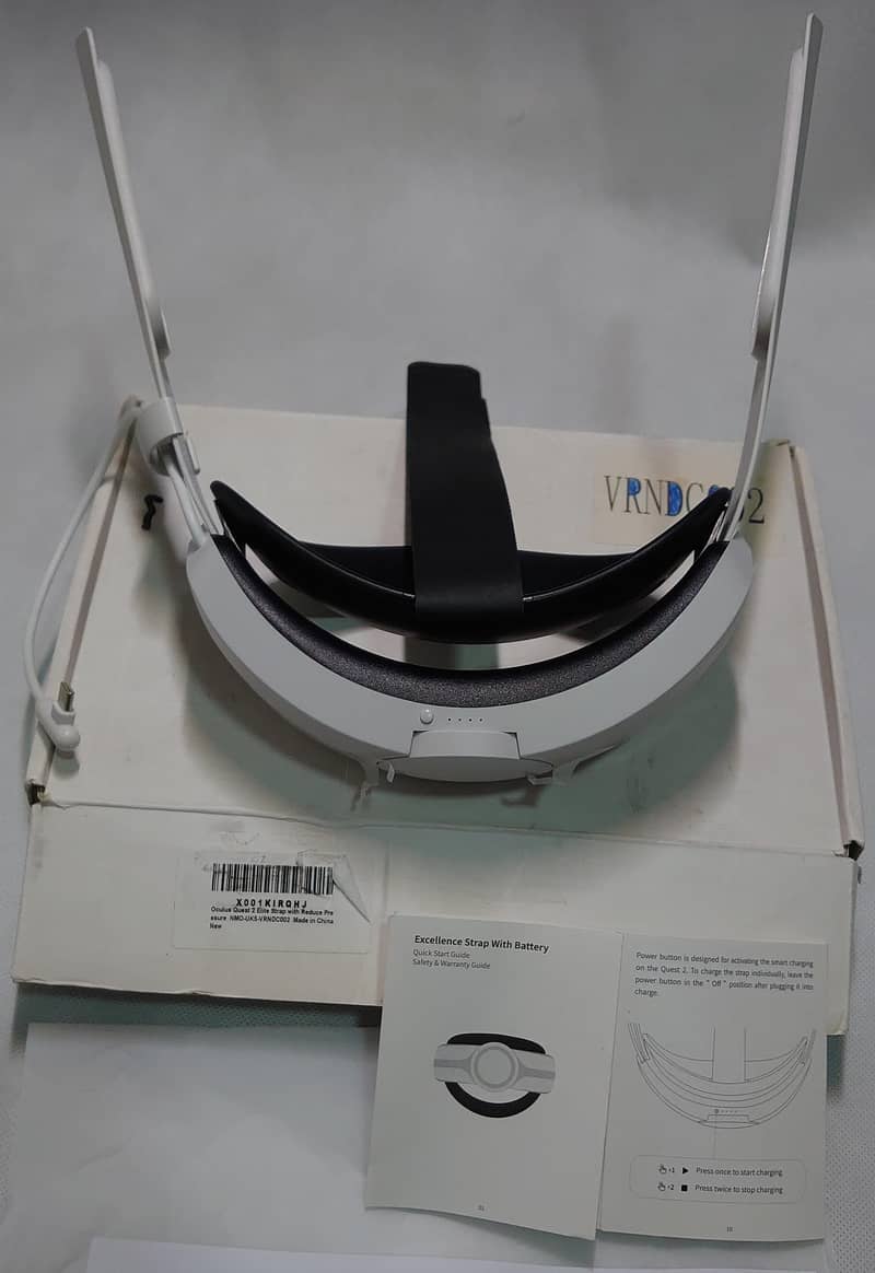 Oculus Quest 2, (Charging Dock, Stand, Strap, Link Cable, Cooling Fan) 1