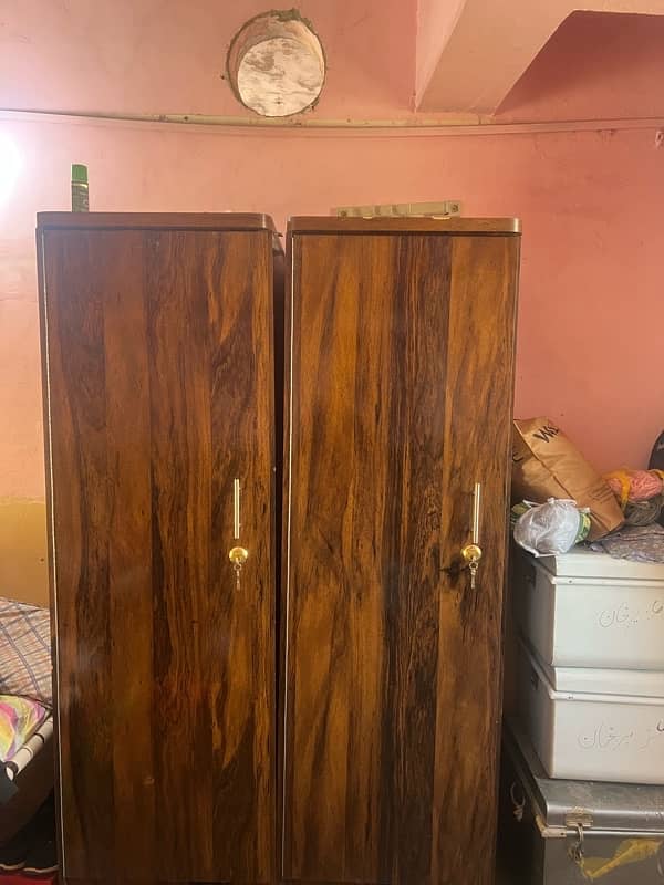 pair of single door warobe new just buy and use  03174075776 whatapp a 4