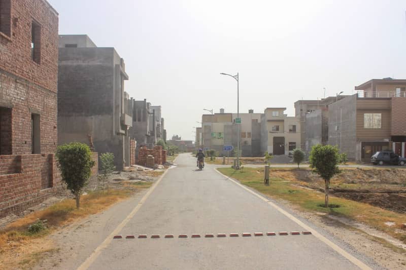 On Easy Installment 5 Marla Residential Plot Files For Sale Near Quaid-E-Azam Interchange 1