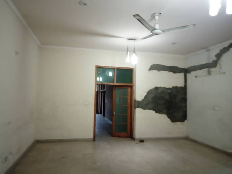 GULBERG,1 KANAL HOUSE FOR RENT MAIN CANTT UPPER MALL SHADMAN LAHORE 7