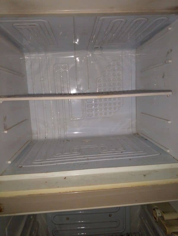 all okay hai fridge dawnlance kie hai 5