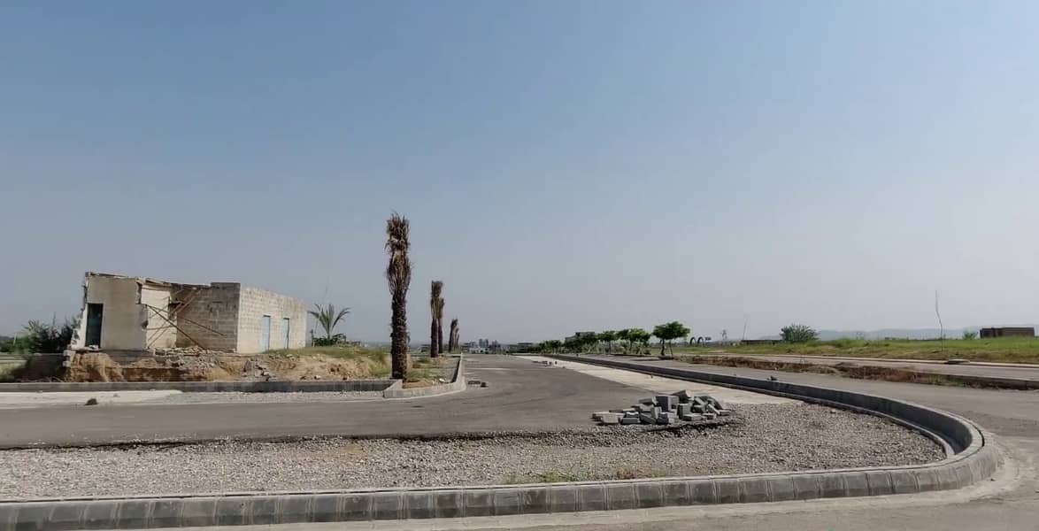 Corner 2250 Square Feet Residential Plot Is Available For Sale In Qurtaba City 1