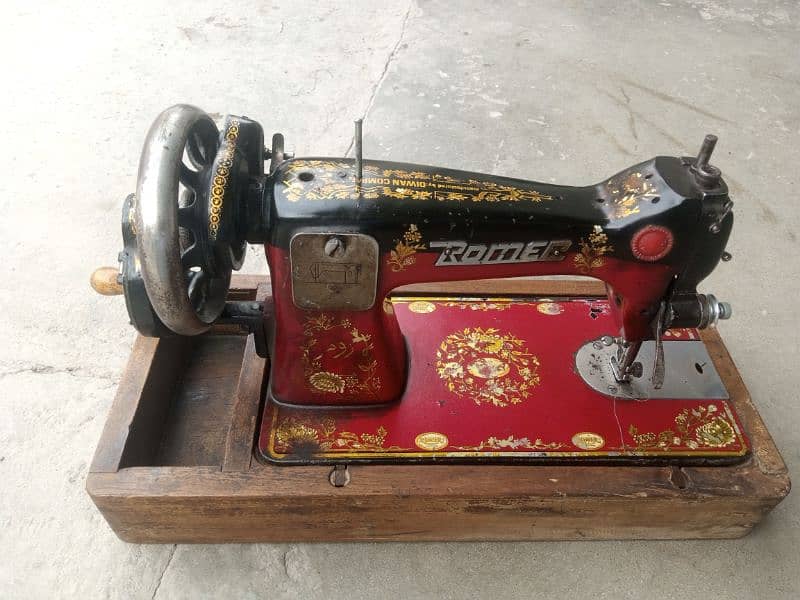 sawing machine good condition 5