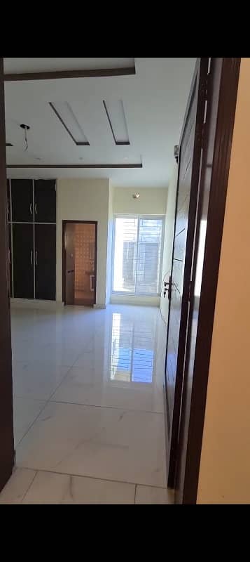 Brand New House Near Moon Market 21