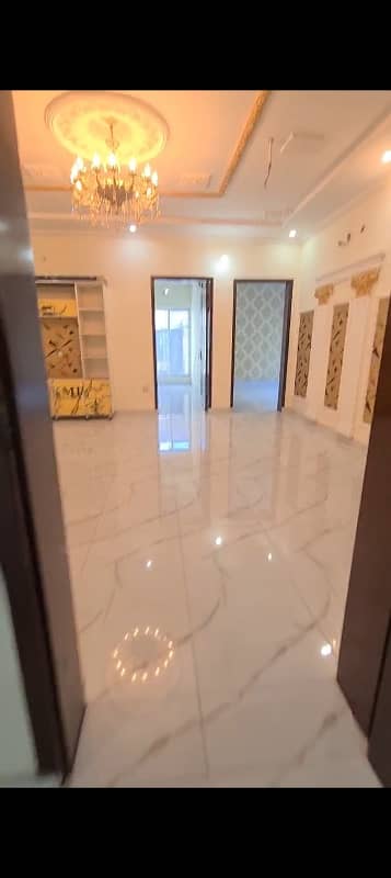 Brand New House Near Moon Market 22