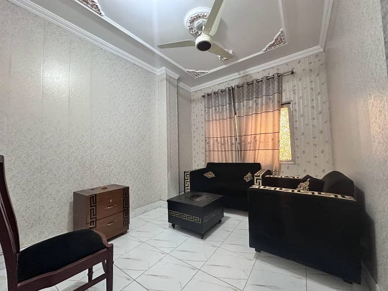 Prominently-Located 3 Marla Flat Available In Allama Iqbal Town 5