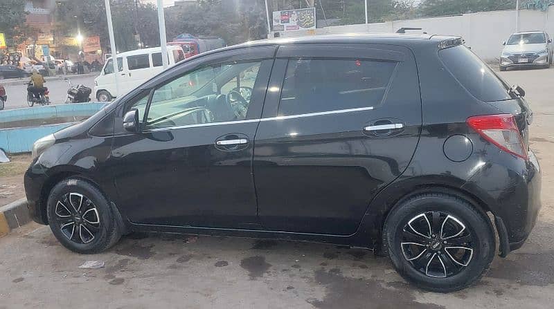 Toyota Vitz 2013 9