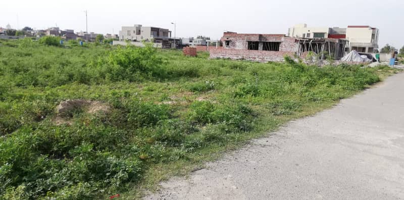 Z1 Block 1 kanal Good Location Plot For Sale DHA Phase IVY 8 Lahore 0