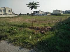 Y Block 1 kanal Good Location Plot For Sale DHA Phase 7 Lahore