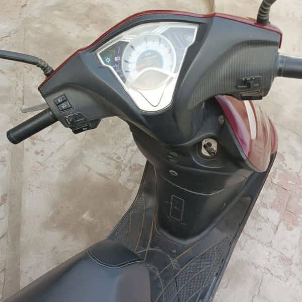 united sacooty 100cc urgent for sale 5