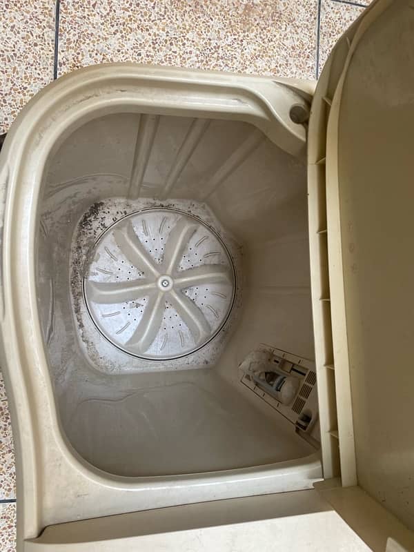 washing machine haier. . urgent sale. ! 0