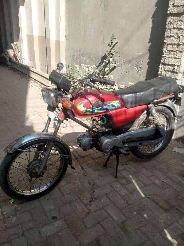 Untied 100 cc bike for sale, watts app number # 0344.1407625 0