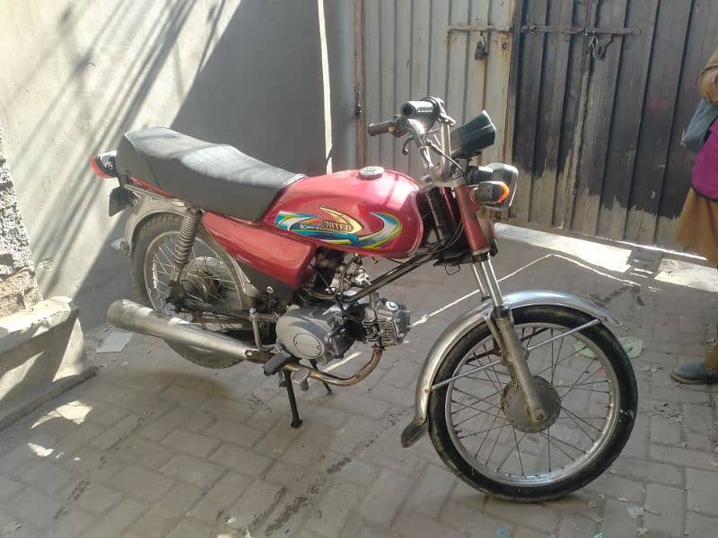 Untied 100 cc bike for sale, watts app number # 0344.1407625 2