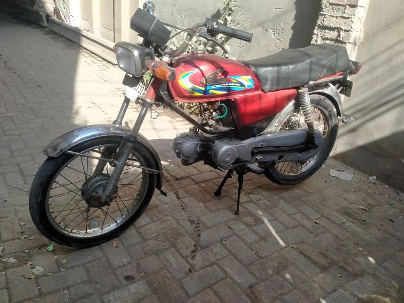 Untied 100 cc bike for sale, watts app number # 0344.1407625 4