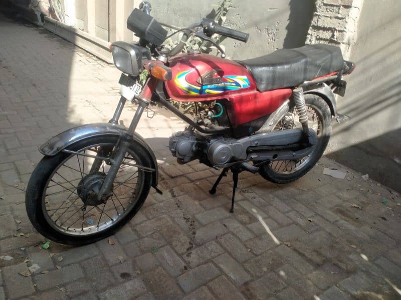 Untied 100 cc bike for sale, watts app number # 0344.1407625 6