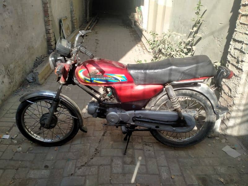 Untied 100 cc bike for sale, watts app number # 0344.1407625 8