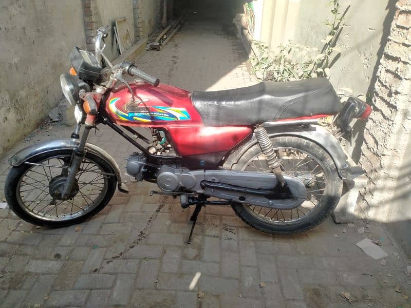 Untied 100 cc bike for sale, watts app number # 0344.1407625 17