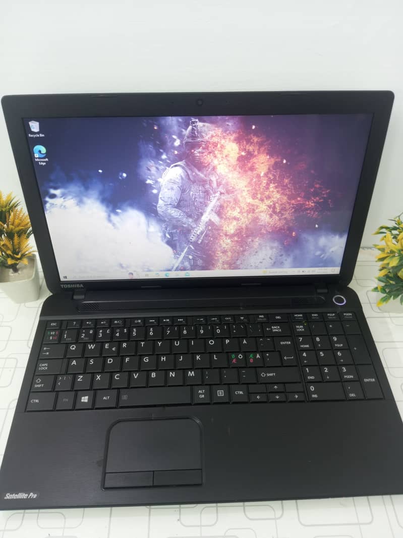 Toshiba Satellite Pro | Core i3 3rd Gen (M Processor) | 15.6" HD Displ 1