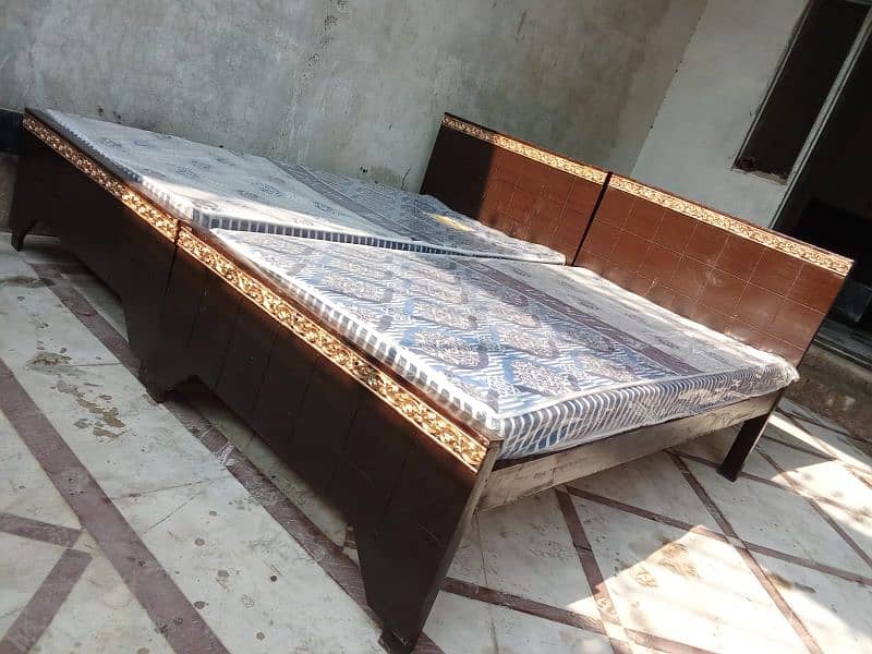 single bed/bed with matress/reasoble price 1