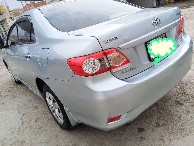 Toyota Corolla GLI 2013 6