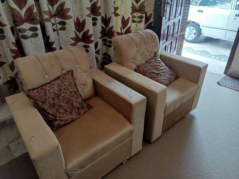 Brand new 5 seater sofa set in good condition 9