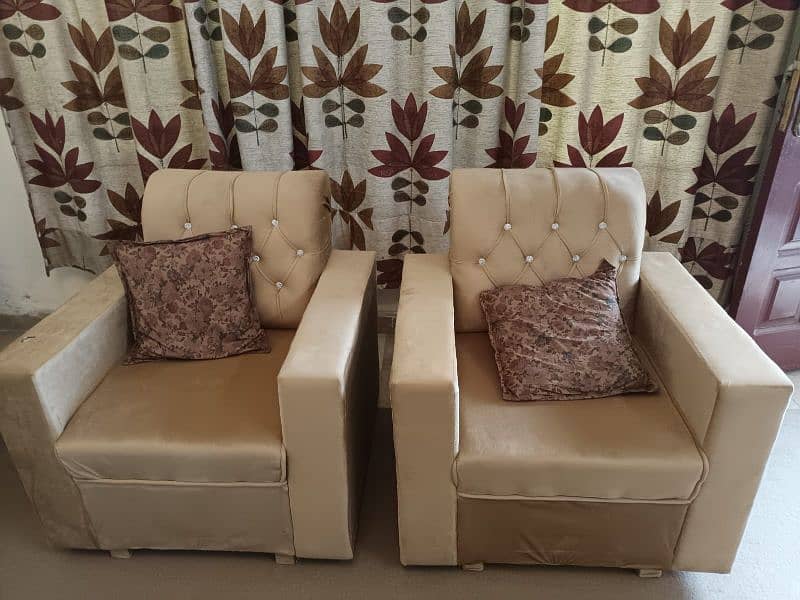 Brand new 5 seater sofa set in good condition 10