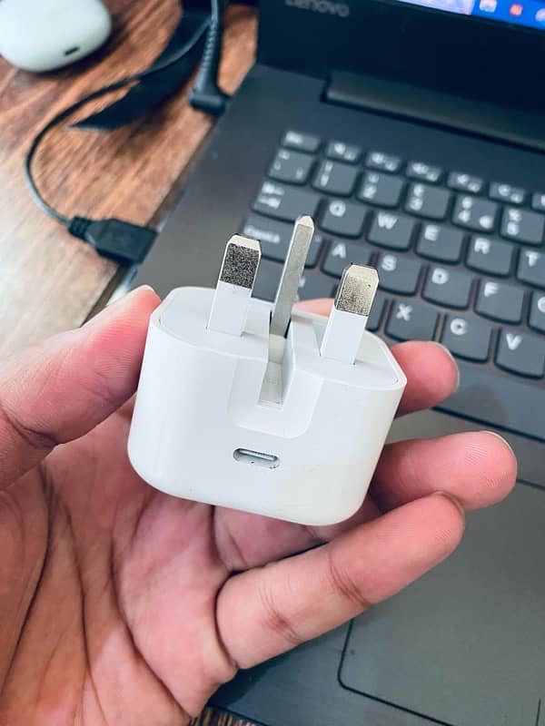 20watt iPhone adapter 1