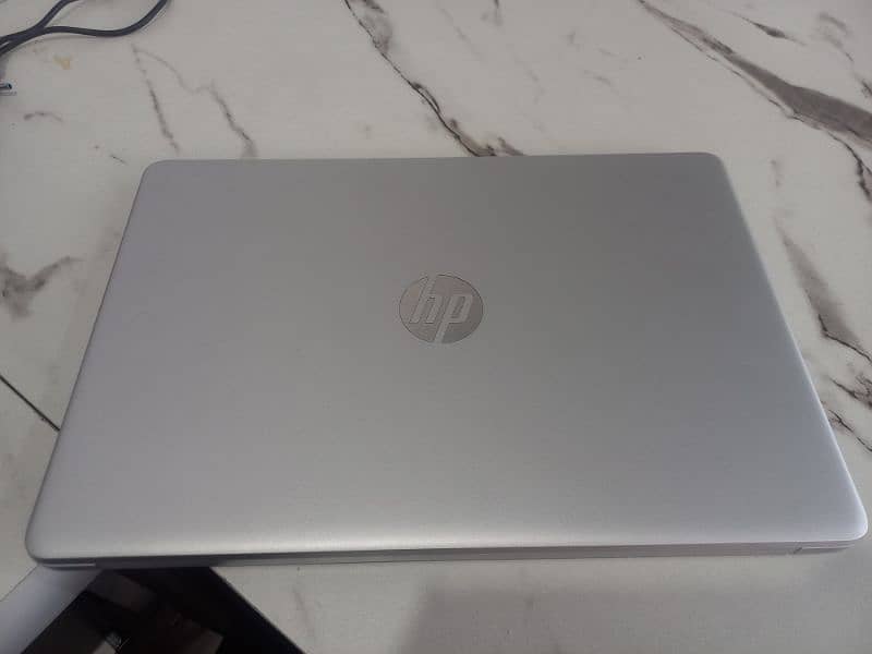 HP Core i5 0