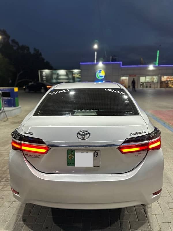 Toyota Corolla GLI Automatic 2019 1