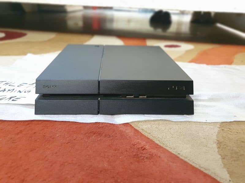 Ps4 fat 1200 series genuine 4