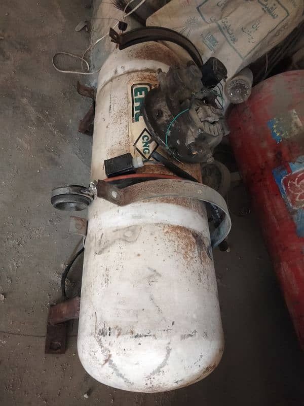 LPG gas kit & cylinder 2