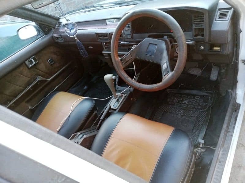 Toyota 86 1985 Automatic Gear 9