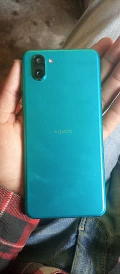 Sharp Aquos R3 6 128