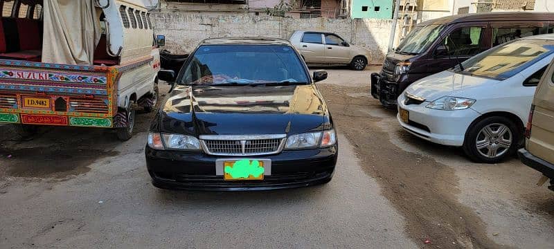 Nissan Sunny 2000 15