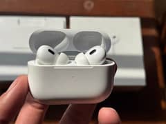 Apple AirPods Pro - 2nd Generation (Complete Box)