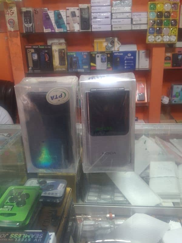 Nokia 2720flip dual sim box pack 0