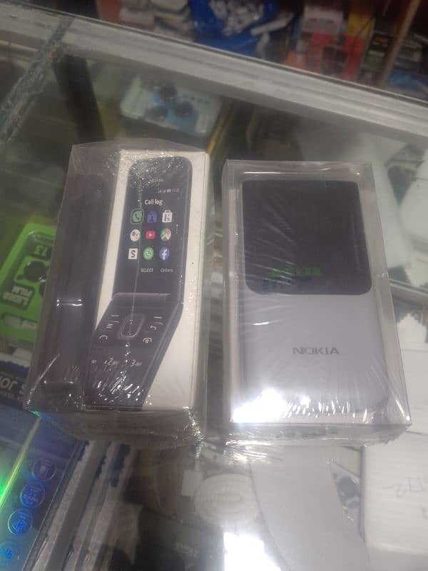 Nokia 2720flip dual sim box pack 2