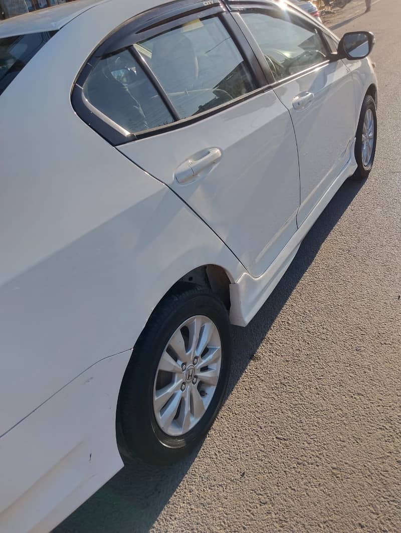 Honda City Aspire 1.3 Model 2015 3