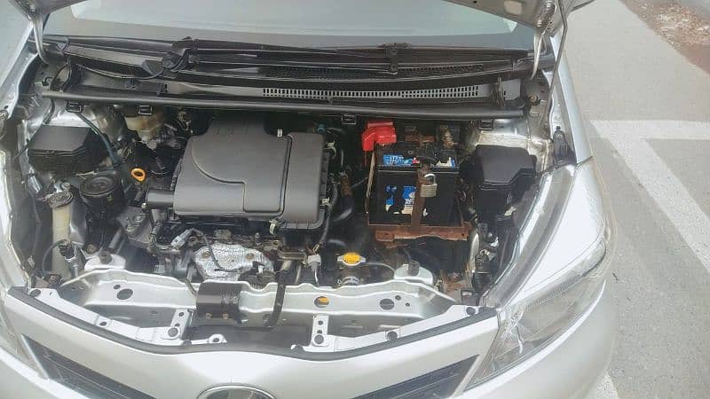 Toyota Vitz 2013 Model 16 Import 13