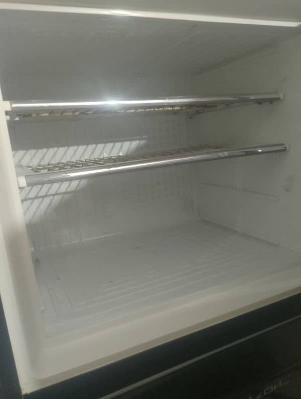 Dawlance refrigerator for sale  good condition 1