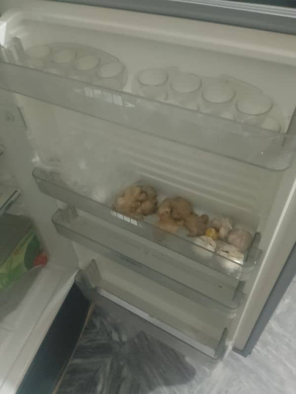 Dawlance refrigerator for sale  good condition 4