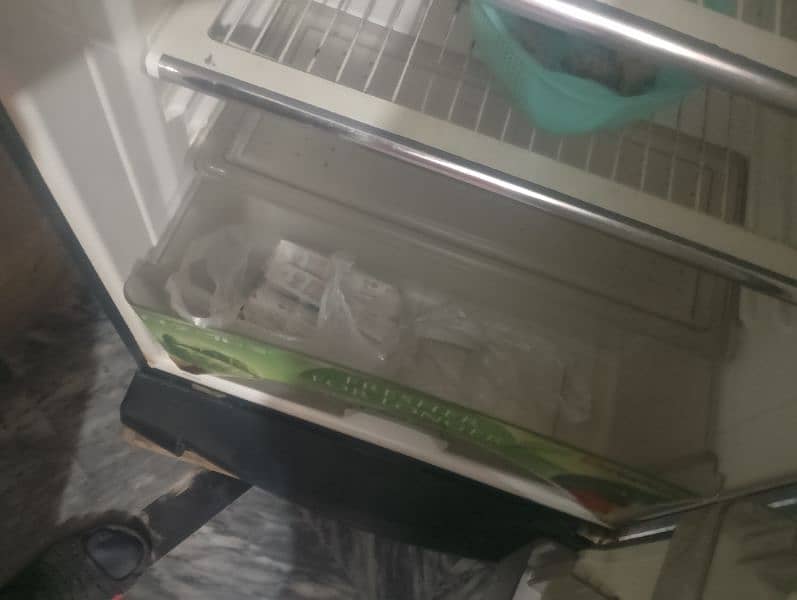 Dawlance refrigerator for sale  good condition 5