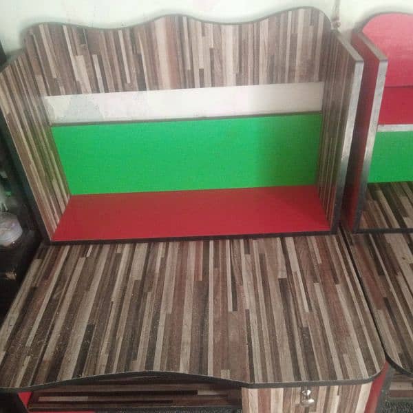 2 big size study table 3