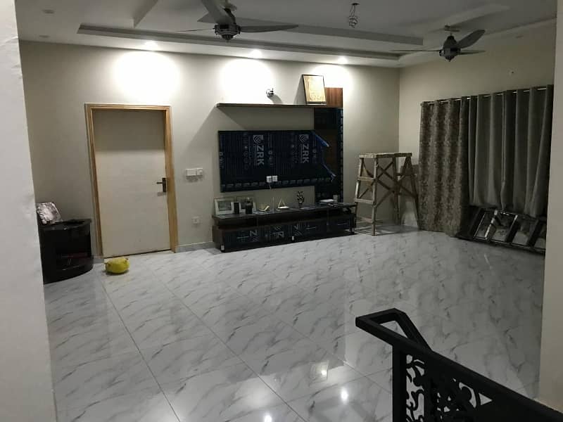 Upper Portion Available For Rent 3