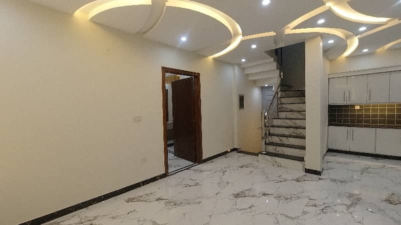 A Palatial Residence For Sale In Al Raheem Gardens Phase 5 Lahore 18